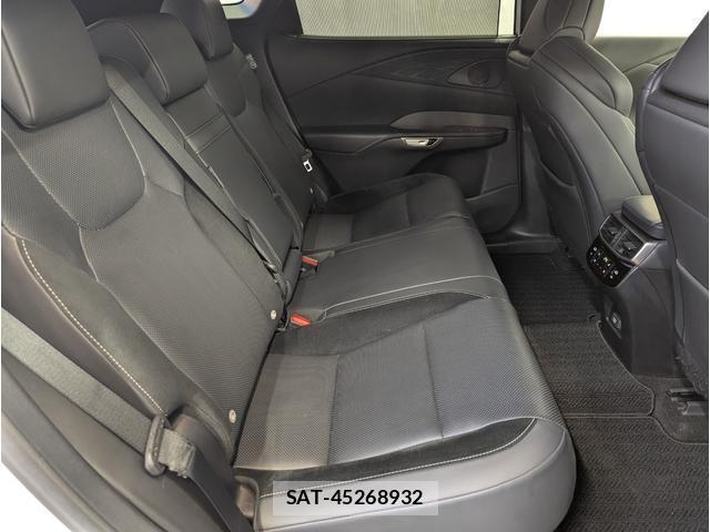 Lexus RX 2023-07 8853971-12