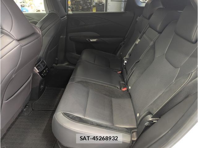 Lexus RX 2023-07 8853971-13