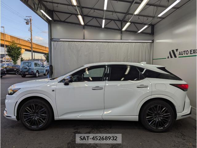 Lexus RX 2023-07 8853971-18