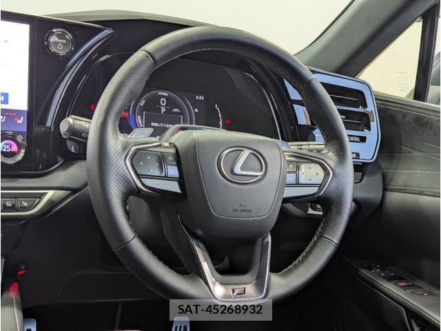 Lexus RX 2023-07 8853971-4
