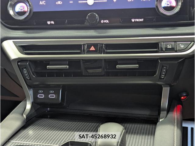 Lexus RX 2023-07 8853971-8