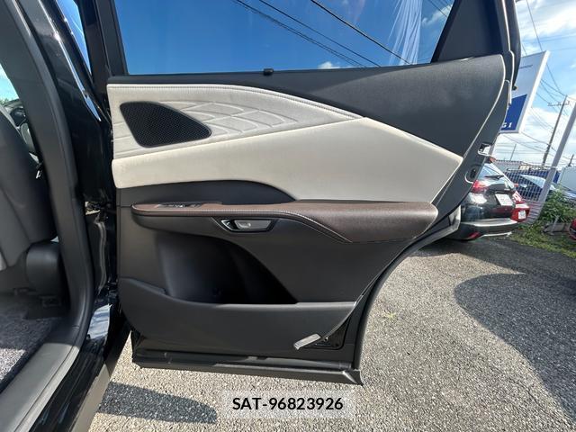 Lexus RX 2023-09 8854965-14