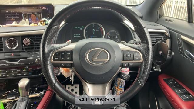 Lexus RX 2017-04 8855357-16