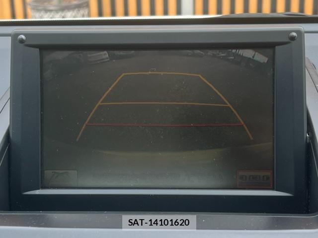 Toyota SAI 2010-07 8856076-8