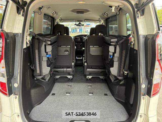 Nissan SERENA 2020-01 8854204-16