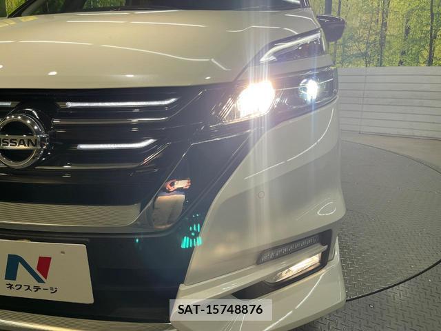 Nissan SERENA 2017-04 8854399-12