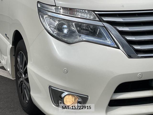 Nissan SERENA 2016-01 8854426-12