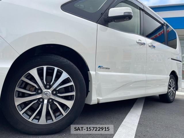 Nissan SERENA 2016-01 8854426-13