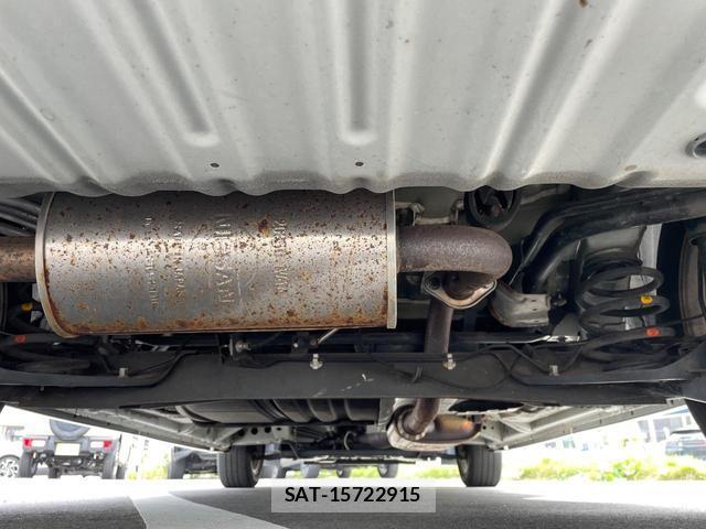 Nissan SERENA 2016-01 8854426-19