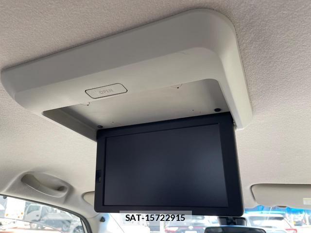 Nissan SERENA 2016-01 8854426-2