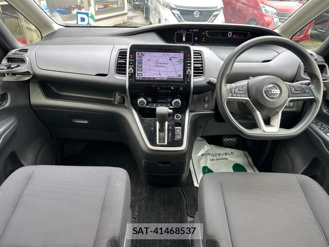 Nissan SERENA 2016-08 8854883-1