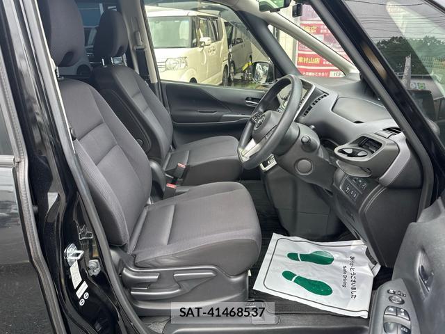 Nissan SERENA 2016-08 8854883-10