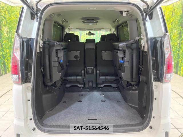 Nissan SERENA 2017-12 8855063-10