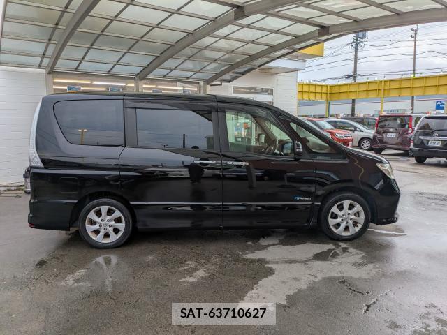 Nissan SERENA 2013-07 8855128-3