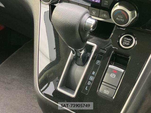 Nissan SERENA 2021-08 8855215-17