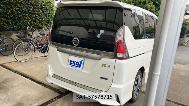 Nissan SERENA 2018-01 8855353-12