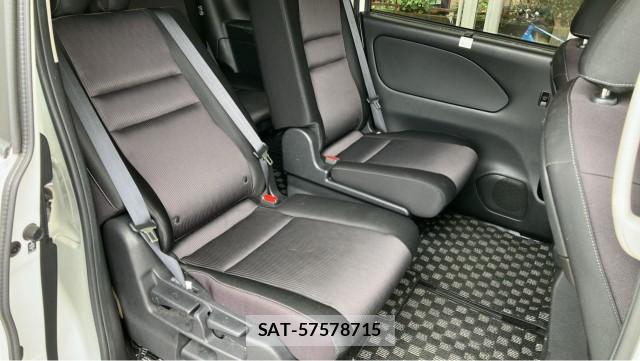 Nissan SERENA 2018-01 8855353-6