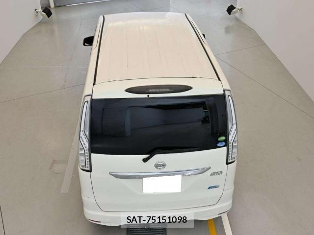 Nissan SERENA 2014-12 8855883-10