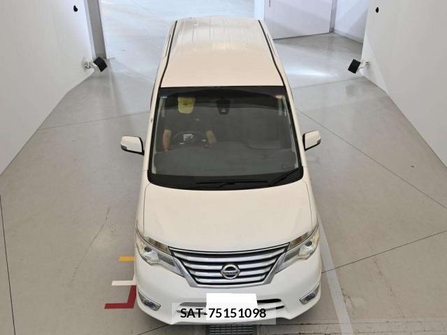 Nissan SERENA 2014-12 8855883-11