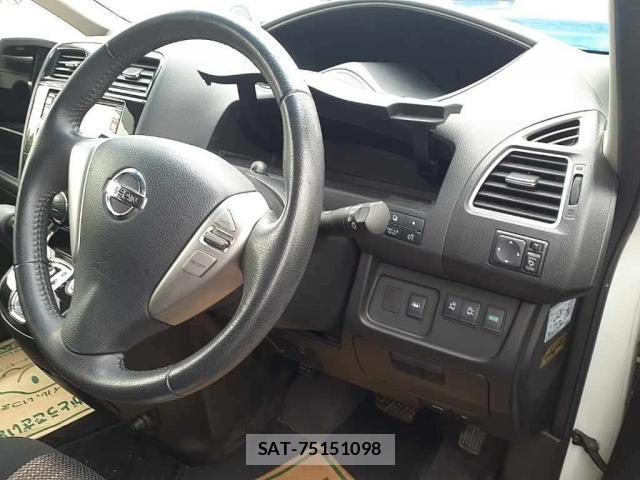 Nissan SERENA 2014-12 8855883-4
