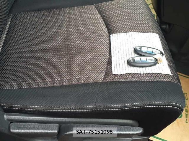 Nissan SERENA 2014-12 8855883-5