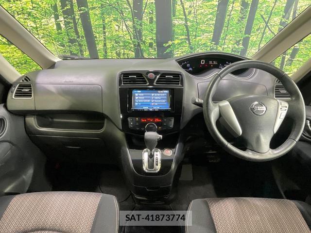 Nissan SERENA 2014-05 8856042-1