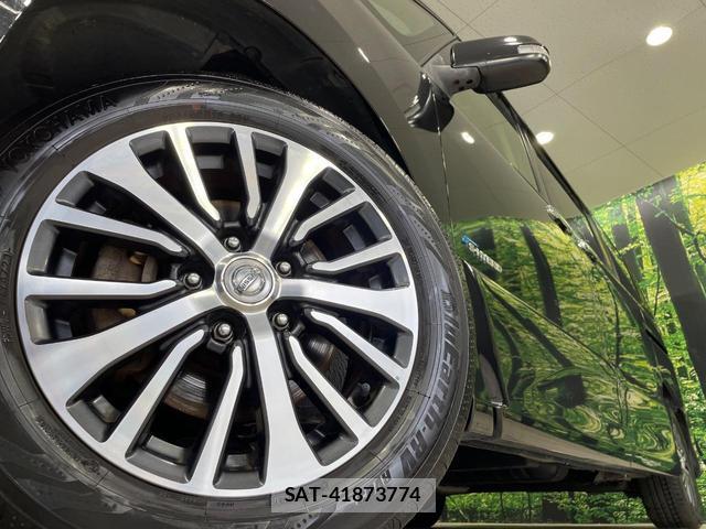 Nissan SERENA 2014-05 8856042-13