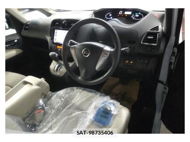 Nissan SERENA 2014 8856118-1