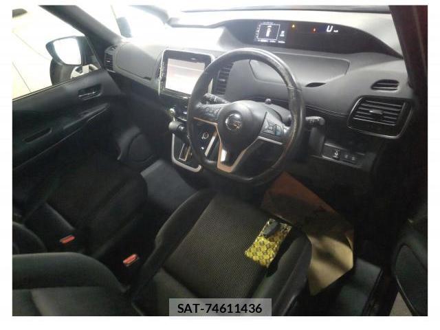 Nissan SERENA 2016-12 8856126-1