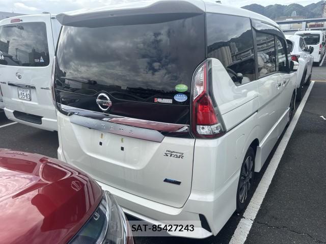 Nissan SERENA 2017-05 8856161-4
