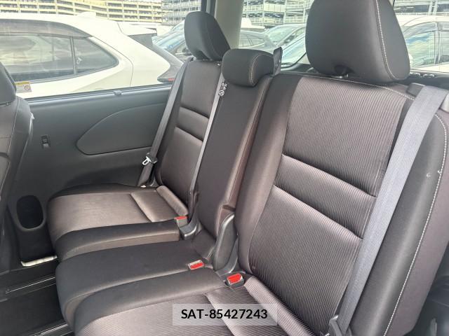 Nissan SERENA 2017-05 8856161-5