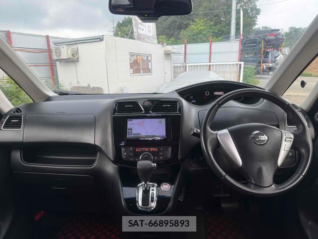 Nissan SERENA 2015-02 8856181-2