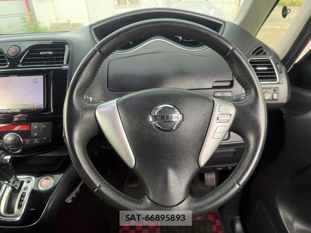 Nissan SERENA 2015-02 8856181-6
