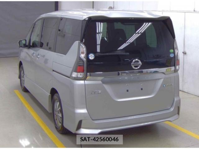 Nissan SERENA 2018-04 8856324-1