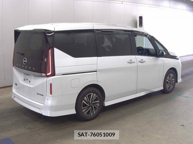 Nissan SERENA 2023-08 8856380-1