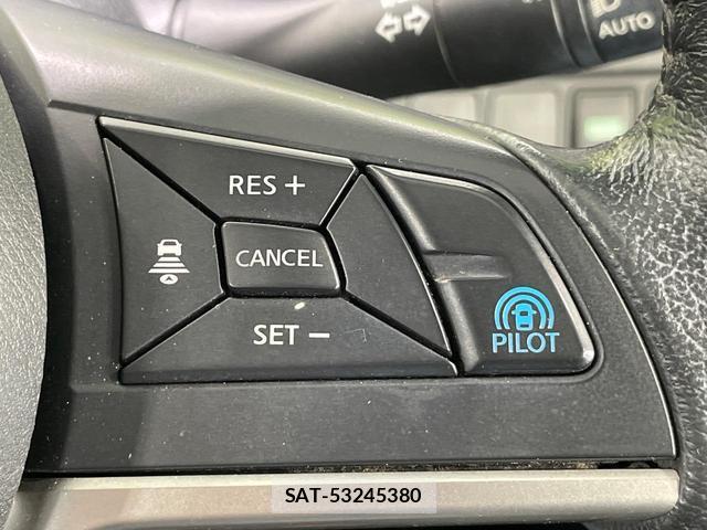 Nissan SERENA 2017-02 8856757-6