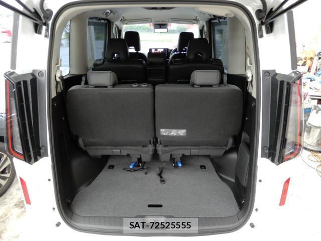 Nissan SERENA 2026-02 8856820-9