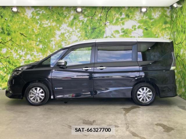 Nissan SERENA 2018-02 8856838-1