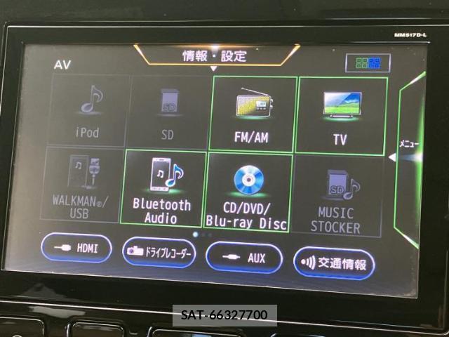 Nissan SERENA 2018-02 8856838-10
