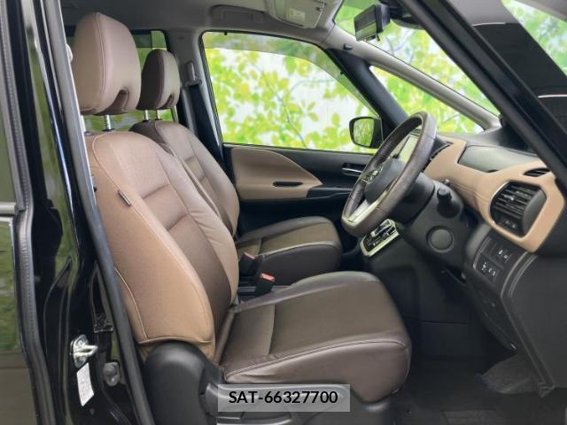 Nissan SERENA 2018-02 8856838-3