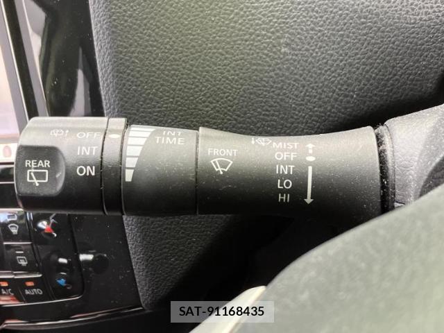 Nissan SERENA 2013-09 8857096-15