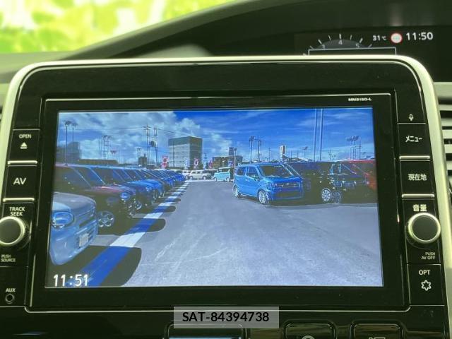 Nissan SERENA 2018-11 8857118-12