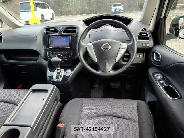 Nissan SERENA 2013-09 8857125-1