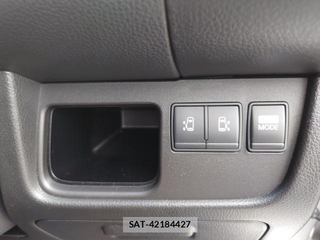 Nissan SERENA 2013-09 8857125-4
