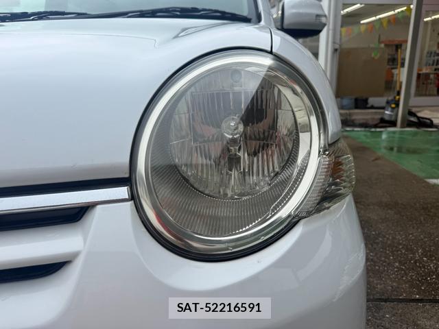 Toyota SIENTA 2011-09 8853909-11