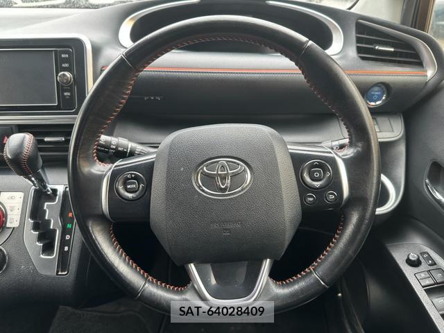 Toyota SIENTA 2017-10 8854075-10