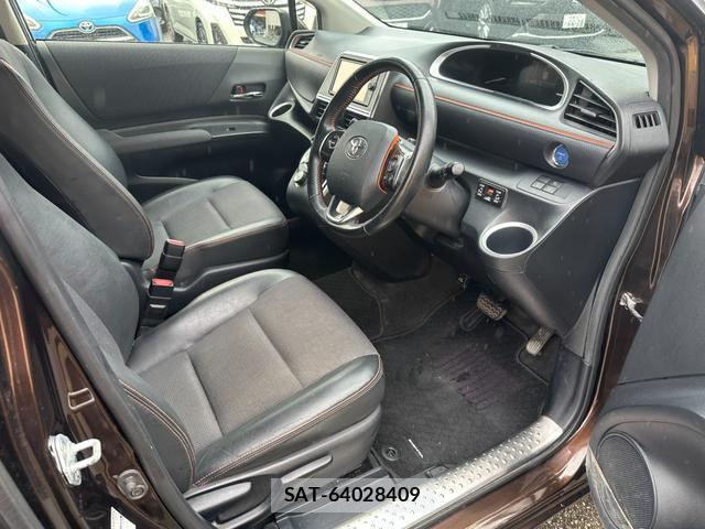 Toyota SIENTA 2017-10 8854075-11