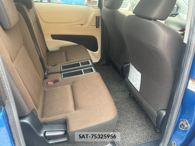 Toyota SIENTA 2016-04 8854081-12