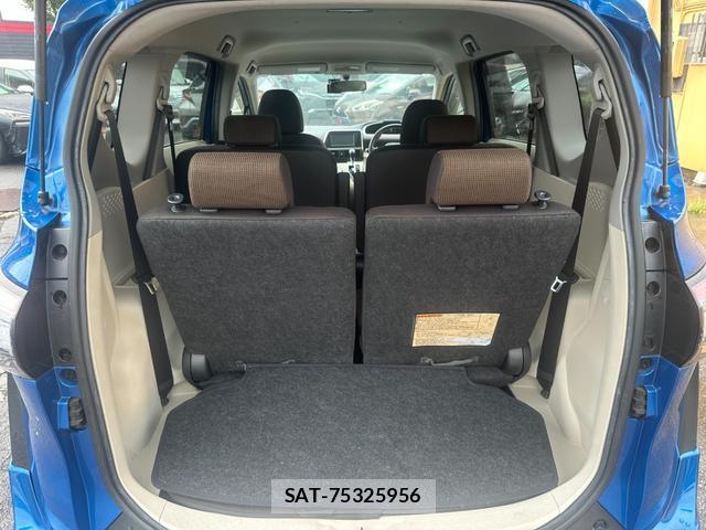 Toyota SIENTA 2016-04 8854081-15