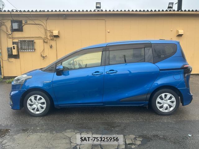Toyota SIENTA 2016-04 8854081-19